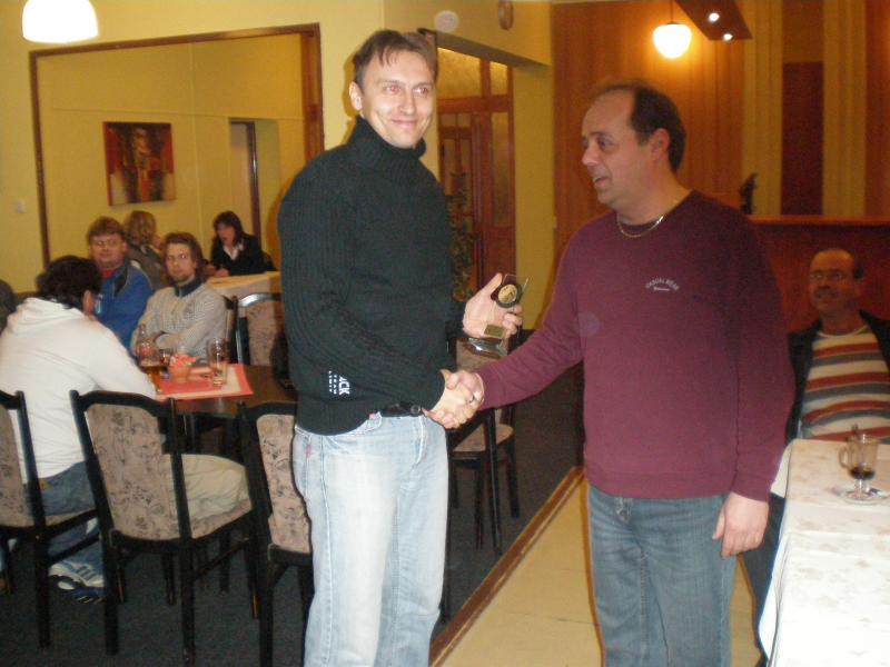 Valná hromada leden 2010-nejužitečnější hráč "A" mužstva roku 2009-Aleš Vybíral